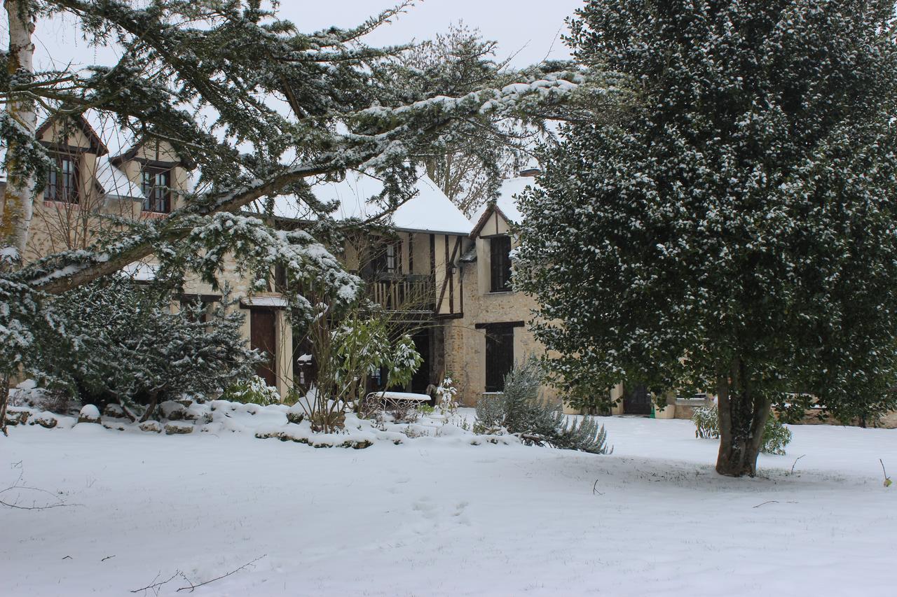 Le Clos Dormont Saint-Etienne-sous-Bailleul Exterior photo